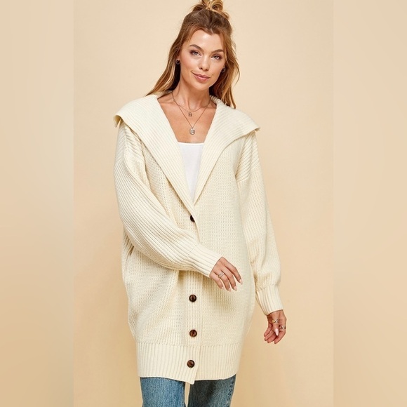 Beautiful… Ivory Long Cardi - Picture 2 of 6